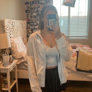 nike windbreaker gray and white